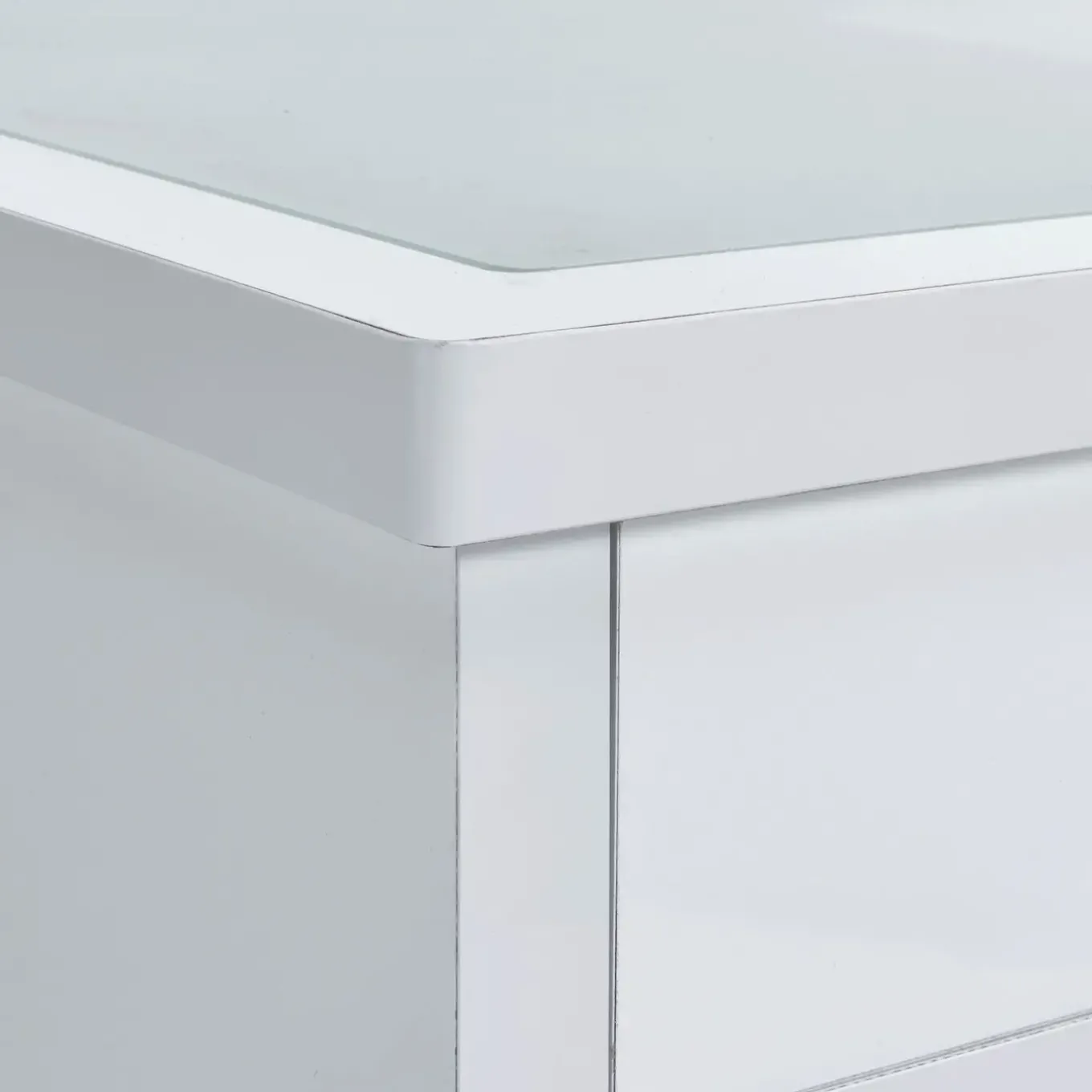 Amelia 3 Drawer Vanity with Lighted Mirror