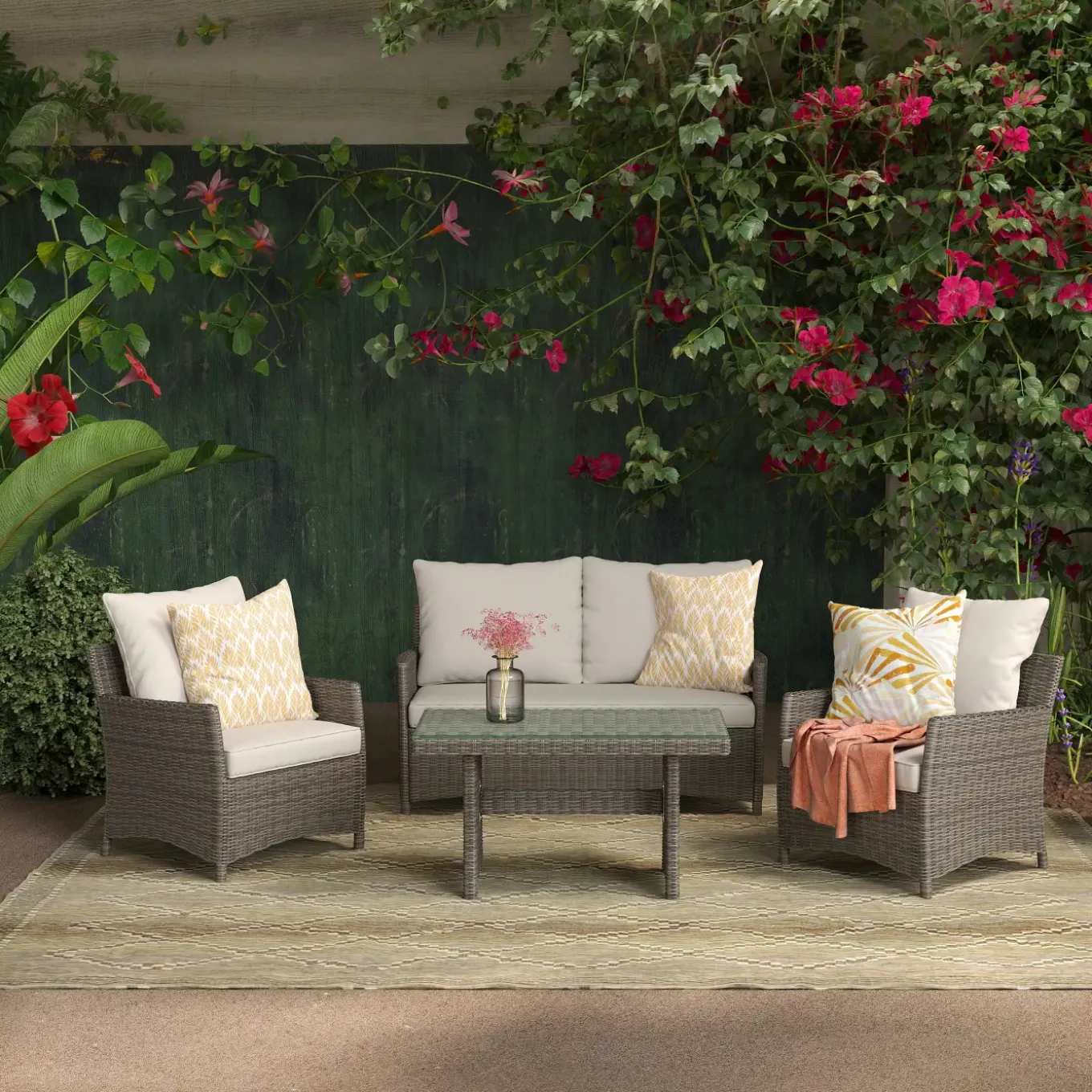 Catalina-New! 4pc Chat Group