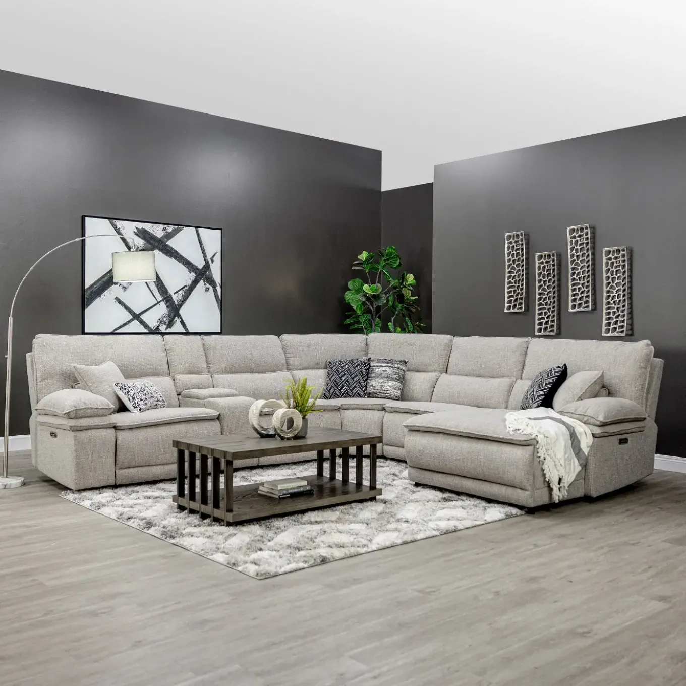 Goliath 6pc Power Chaise Sectional