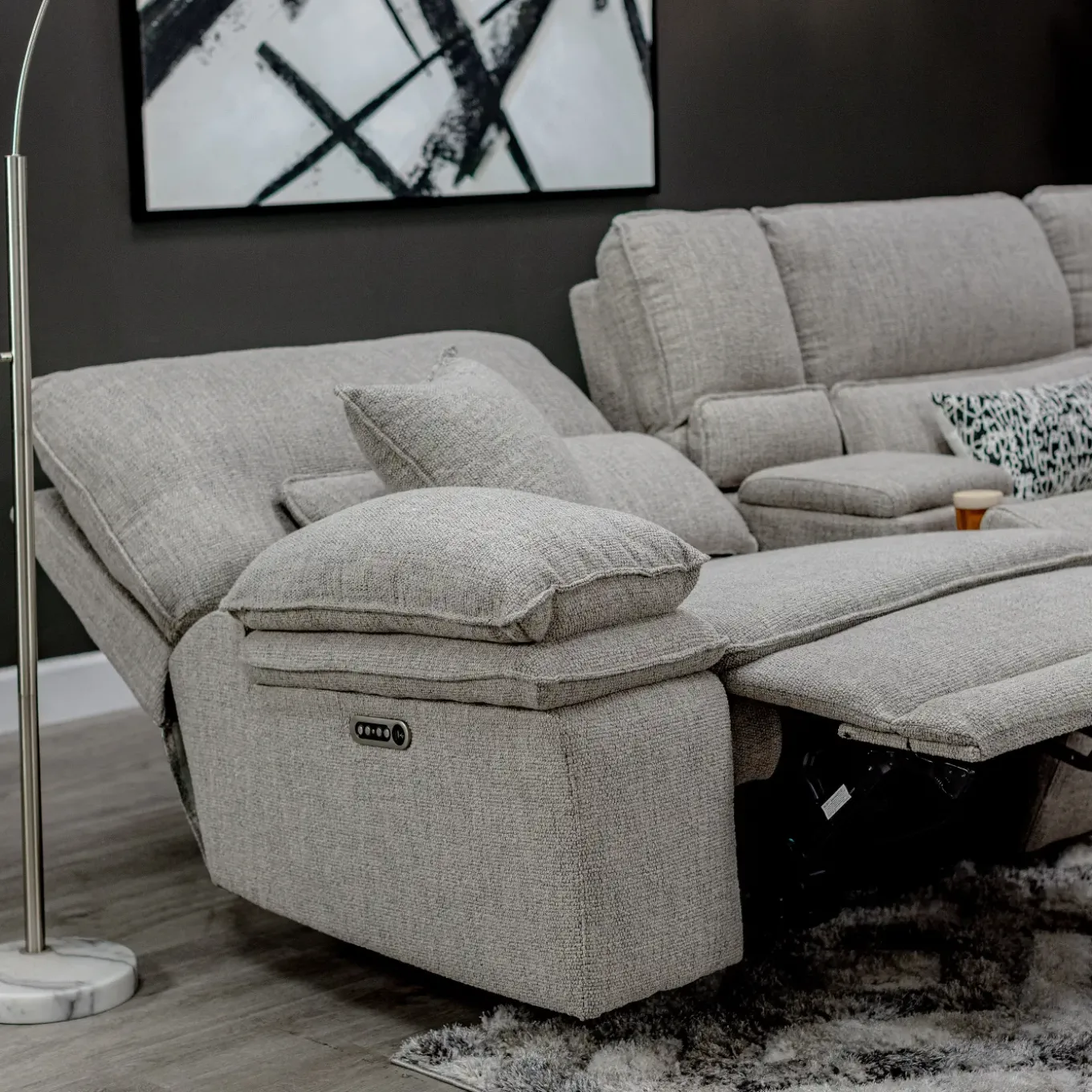 Goliath 6pc Power Chaise Sectional
