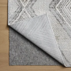 Hennings Area Rug