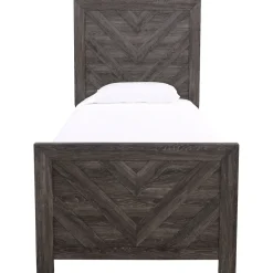 Kelcey Full Bed, Chest & Nightstand