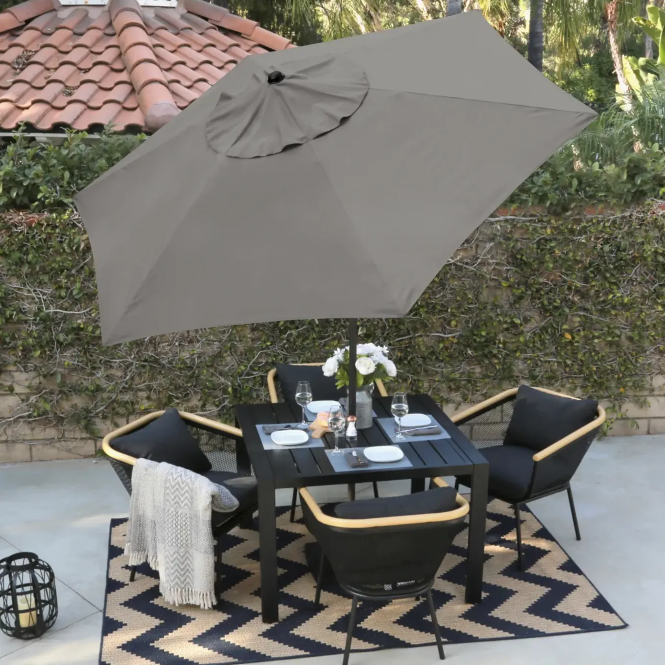 Market 9' Round Push-Tilt Umbrella
