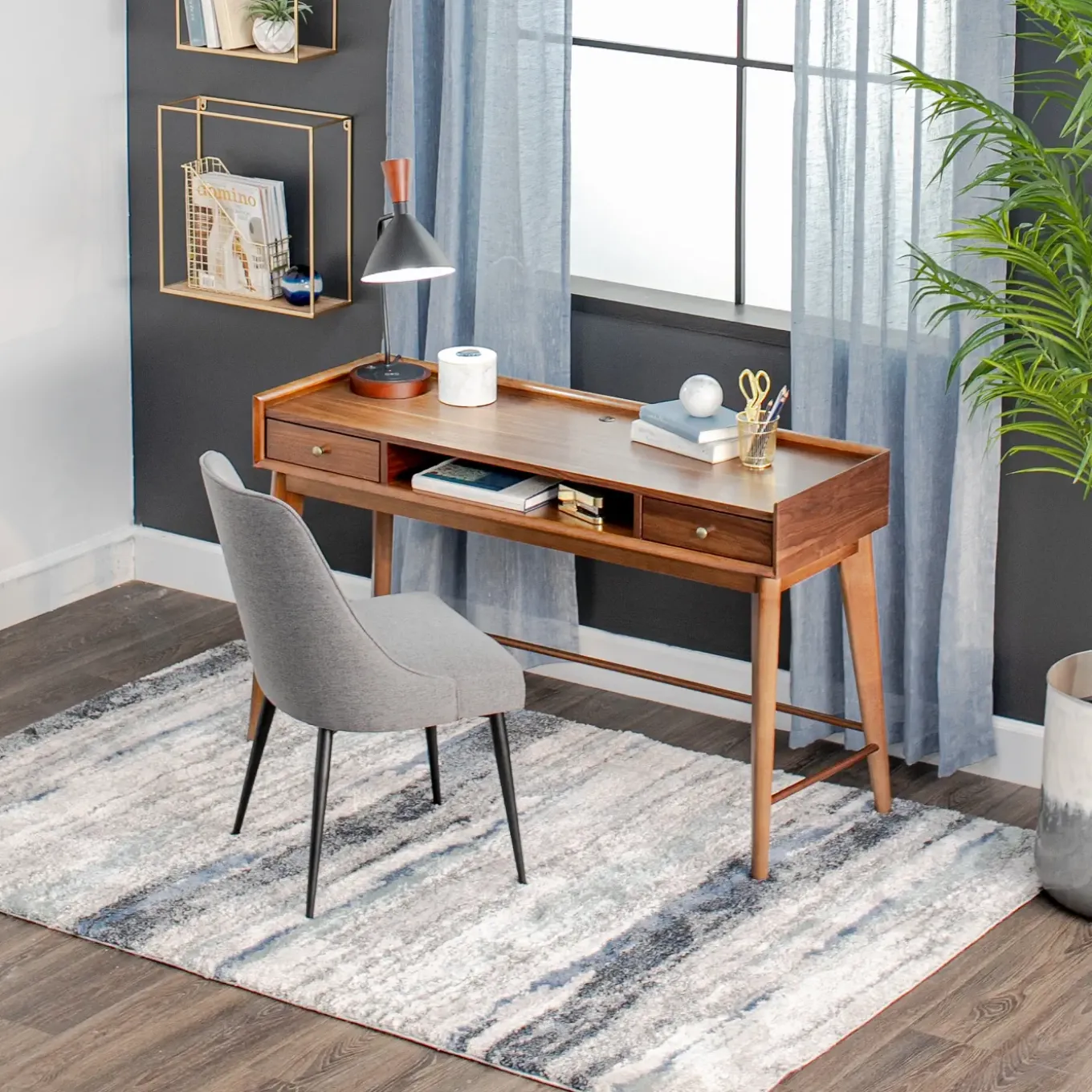 Minetta Desk With USB