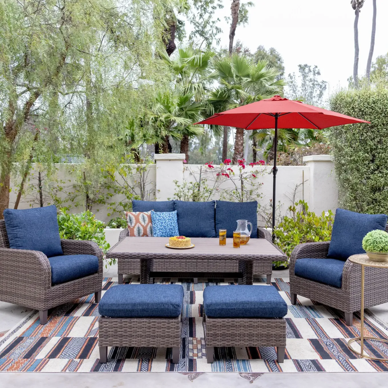 Summit Outdoor Table