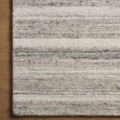 7'9x9'9 Leo Area Rug