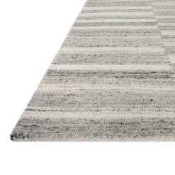7'9x9'9 Leo Area Rug