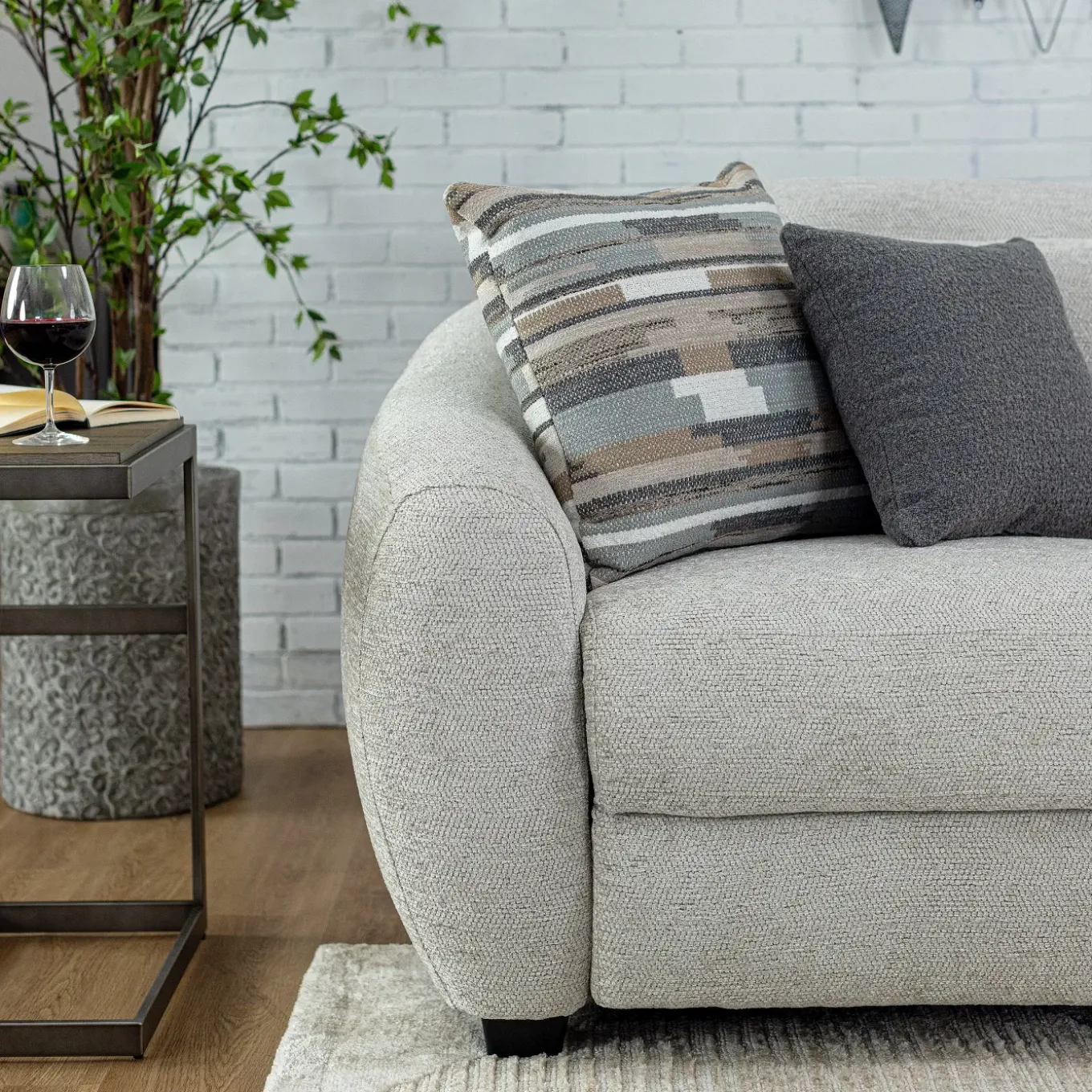 Zandra Power Sectional